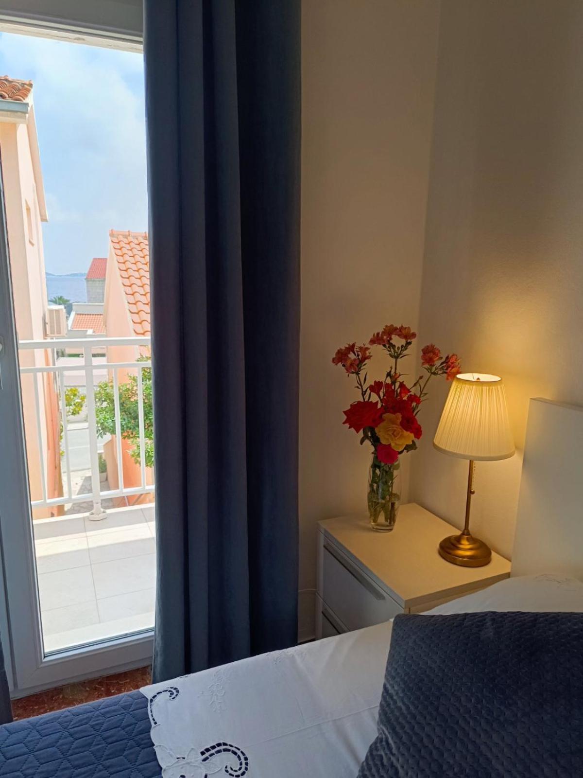 Apartments Frano I Franka By The Sea Orebic Bilik gambar
